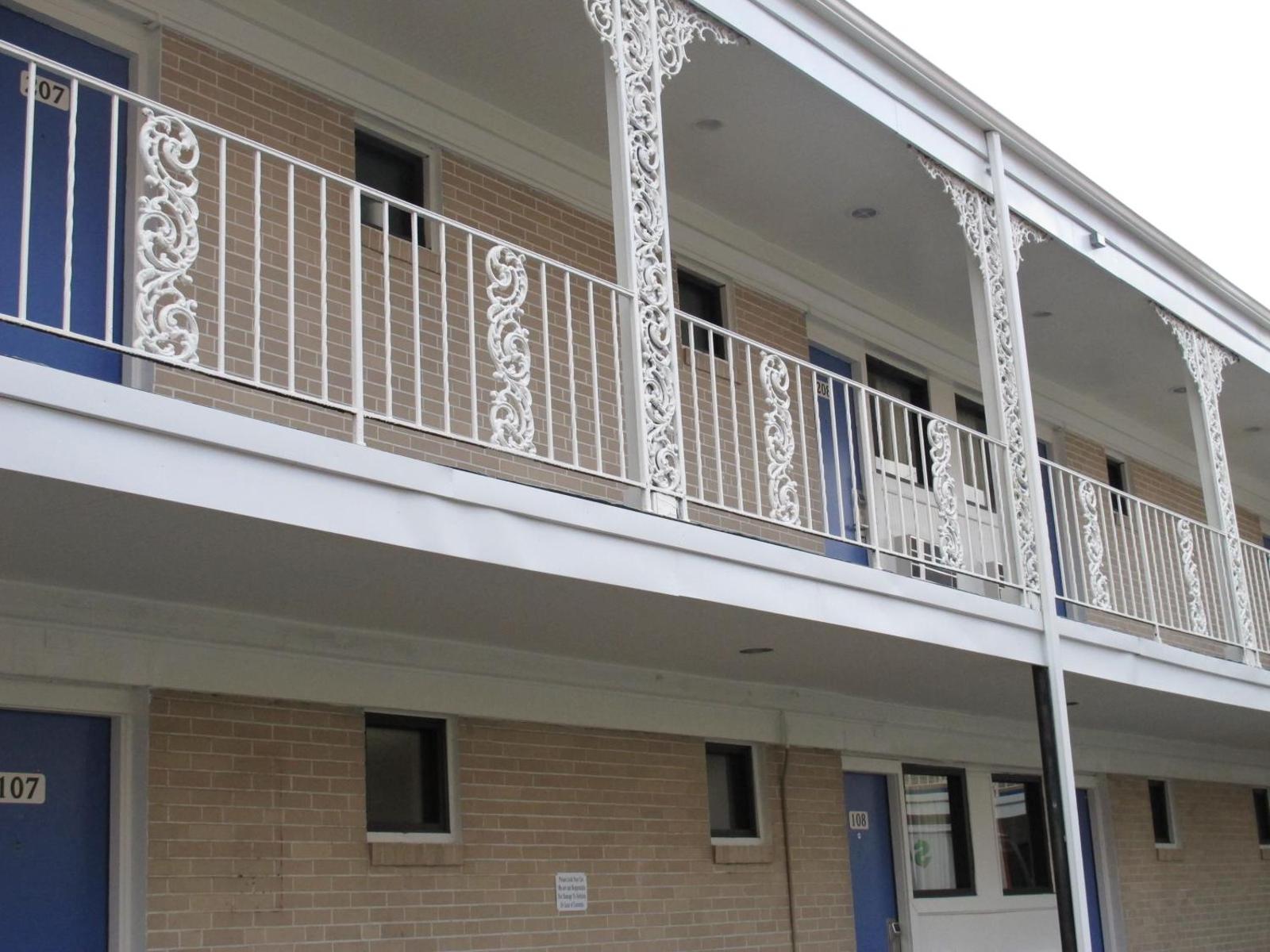 Motel 6 Baltimore MD banner image